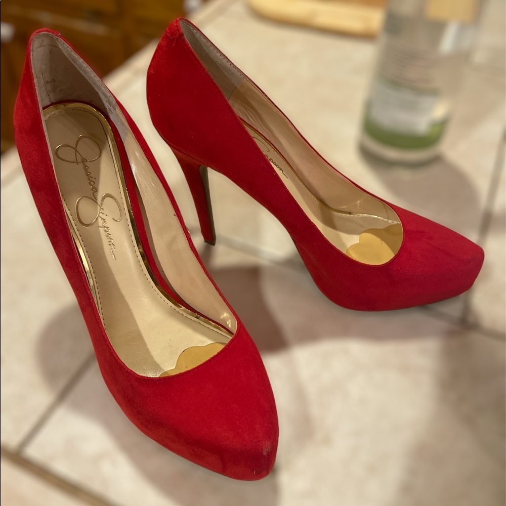 Jessica Simpson, size 9, red heels